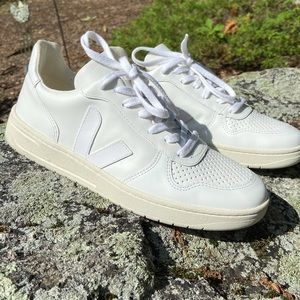 Veja women’s sneaker size 9